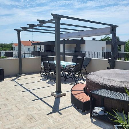 Apartments Ines Пула Екстериор снимка