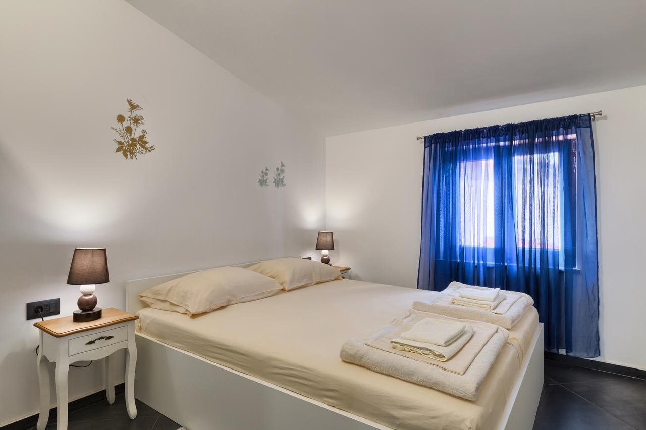 Apartments Ines Пула Екстериор снимка