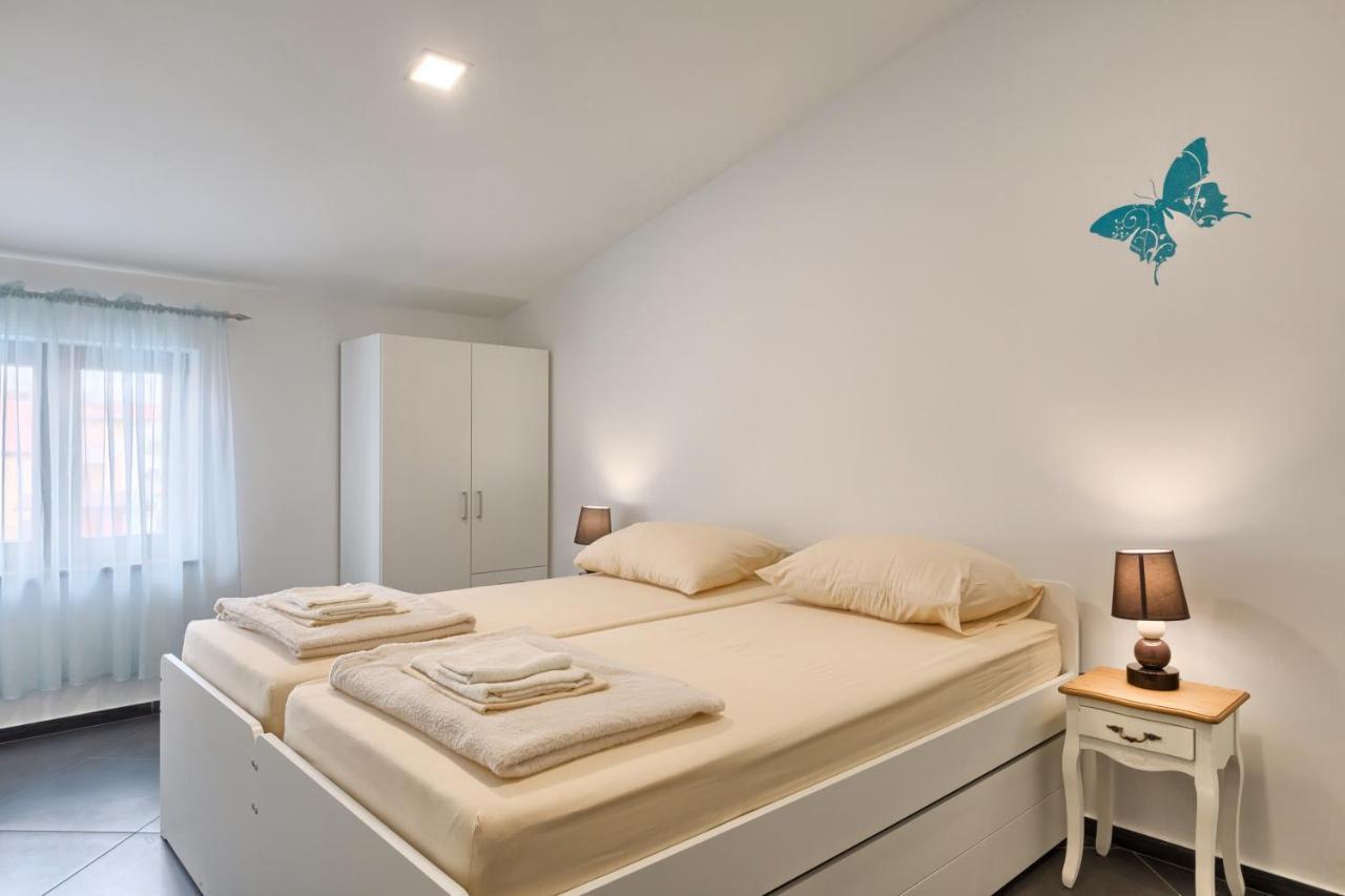Apartments Ines Пула Екстериор снимка
