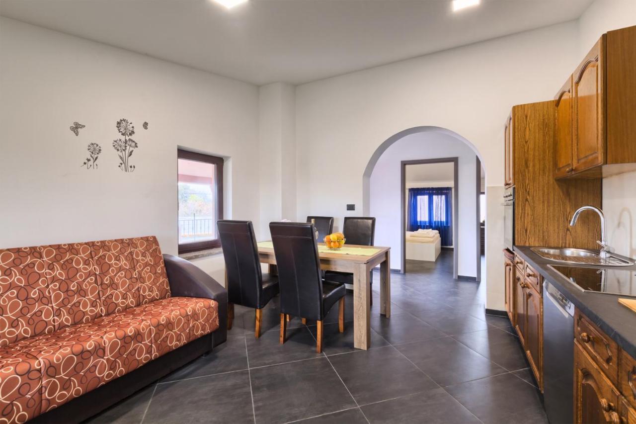 Apartments Ines Пула Екстериор снимка