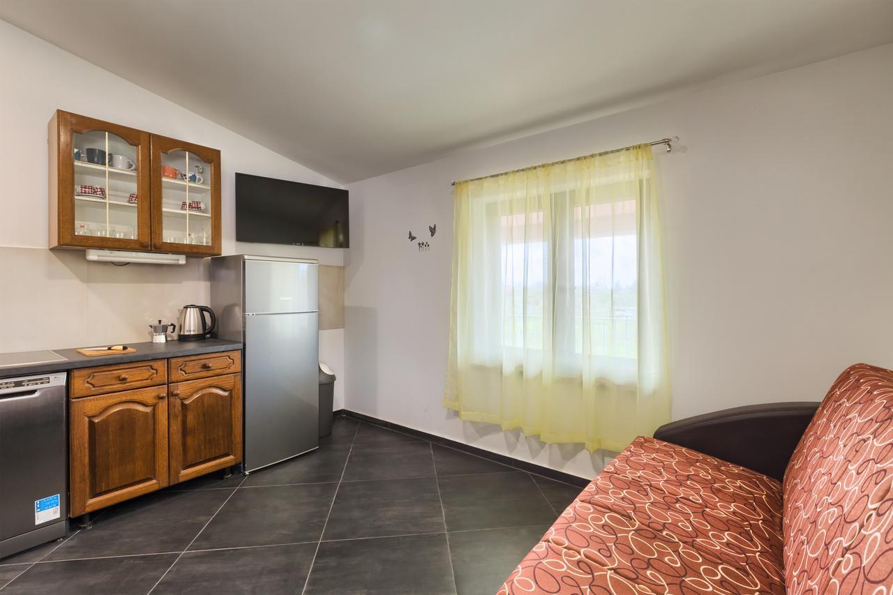Apartments Ines Пула Екстериор снимка
